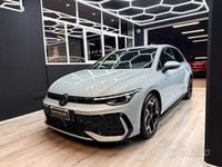 Usata VW Golf VIII R-line 150 CV (110 kW) 2025 Grigio Berlina