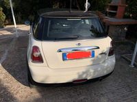 Usata Mini Cooper D 112 CV (82 kW) 2010 Bianco Utilitaria