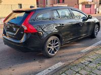Usata Volvo V60 120 CV (88 kW) 2015 Station wagon