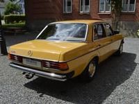Usata Mercedes 230 109 CV (80 kW) 1979 Giallo Berlina