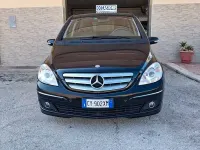 Usata Mercedes B200 109 CV (80 kW) 2007 Nero Monovolume