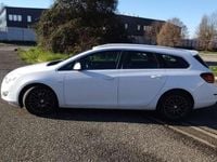 Usata Opel Astra Cosmo 125 CV (91 kW) 2011 Bianco Station wagon