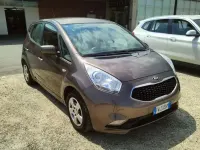 Usata Kia Venga Active 90 CV (66 kW) 2019 Marrone Utilitaria