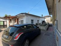 Usata Lancia Delta 120 CV (88 kW) 2013 Utilitaria