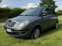 Usata Lancia Ypsilon 60 CV (44 kW) 2004 Grigio Utilitaria