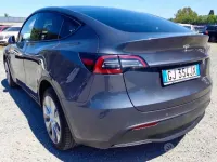 Usado Tesla Model Y Long Range AWD 152 kW (208 CV) 2022 Gris SUV