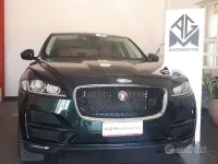 Usata Jaguar F-Pace Portfolio 179 CV (131 kW) 2018 Verde scuro SUV