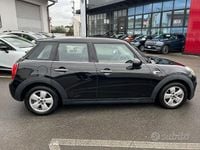 Usata Mini Cooper D Business 116 CV (85 kW) 2017 Nero Utilitaria