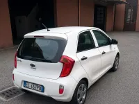 Usata Kia Picanto 69 CV (50 kW) 2012 Bianco Utilitaria
