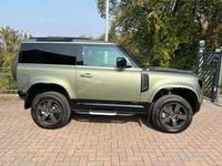Usata Land Rover Defender HSE Dynamic 249 CV (183 kW) 2021 Verde SUV