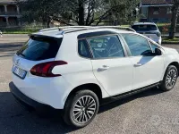 Usata Peugeot 2008 Allure 83 CV (61 kW) 2019 Bianco SUV
