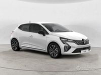 Usata Renault Clio V 100 CV (73 kW) 2024 Bianco Berlina