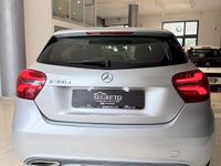 Usata Mercedes A180 Executive 109 CV (80 kW) 2016 Grigio Berlina