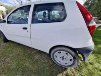 Usata Fiat Punto 101 CV (74 kW) 2006 Bianco Utilitaria