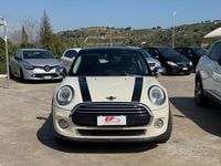 Usata Mini Cooper D 115 CV (84 kW) 2014 Beige Utilitaria