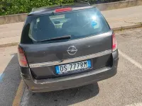 Usata Opel Astra 173 CV (127 kW) 2008 Marrone Station wagon