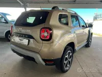 Usata Dacia Duster Prestige 101 CV (74 kW) 2020 Beige SUV