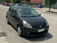 Usata Renault Clio II LE 75 CV (55 kW) 2008 Nero Berlina