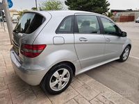 Usata Mercedes B180 Chrome 109 CV (80 kW) 2010 Grigio Monovolume