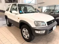 Usata Toyota RAV4 128 CV (94 kW) 1998 Bianco SUV