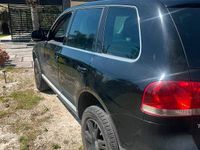 Usata VW Touareg 224 CV (164 kW) 2005 Nero SUV