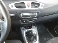 Usata Renault Scenic E-Tech 110 CV (80 kW) 2010 Grigio Monovolume