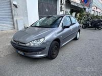 Usata Peugeot 206 68 CV (50 kW) 2005 Grigio Berlina
