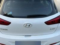 Usata Hyundai i20 84 CV (61 kW) 2017 Bianco Berlina