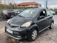 Usata Toyota Aygo Connect Style 67 CV (49 kW) 2014 Nero Utilitaria
