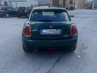 Usata Mini Cooper D 116 CV (85 kW) 2018 Verde Utilitaria