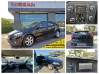 Usata Volvo V40 Kinetic 114 CV (83 kW) 2015 Nero Utilitaria