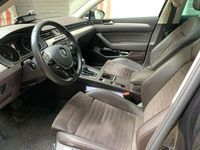 Usata VW Passat GTE 156 CV (114 kW) 2016 Nero Station wagon