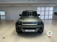 Usata Land Rover Defender SE Dynamic 224 CV (164 kW) 2025 Verde SUV