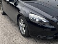 Usata Volvo V40 114 CV (83 kW) 2013 Nero Berlina
