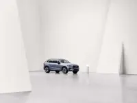 Nuova Volvo XC60 Ultra 250 CV (183 kW) 2025 Argento SUV