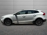 Usata Volvo V40 CC Plus 120 CV (88 kW) 2019 Bianco Station wagon