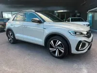 Usata VW T-Roc R-line 110 CV (80 kW) 2022 Beige SUV