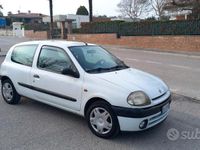 usata Renault Clio II 1.2 3 porte RN