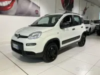 Usata Fiat Panda 4x4 S 86 CV (63 kW) 2019 Bianco Utilitaria