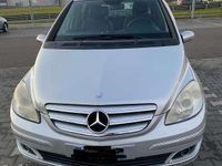 Usata Mercedes B200 140 CV (102 kW) 2008 Monovolume