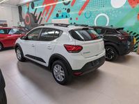 Usata Dacia Sandero Expression 91 CV (66 kW) 2024 Bianco Utilitaria