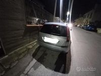 Usata Ford Fiesta 73 CV (53 kW) 2005 Grigio Berlina