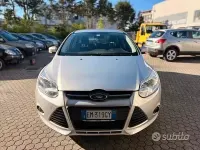 Usata Ford Focus 115 CV (84 kW) 2012 Grigio Station wagon