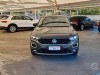 Usata VW T-Roc Advance 150 CV (110 kW) 2018 Grigio SUV