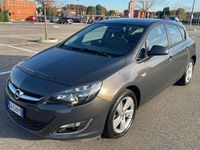 Usata Opel Astra Cosmo 110 CV (80 kW) 2014 Grigio Berlina