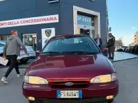 Usata Ford Mondeo 132 CV (97 kW) 1996 Viola Station wagon