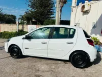 Usata Renault Clio II Dynamique 85 CV (62 kW) 2010 Bianco Berlina