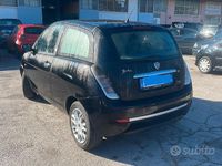 Usata Lancia Ypsilon 78 CV (57 kW) 2009 Nero Utilitaria