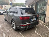 Usata Audi Q7 Ambiente 286 CV (210 kW) 2019 Grigio SUV