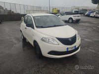 Usata Lancia Ypsilon Gold 69 CV (50 kW) 2018 Bianco Utilitaria